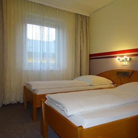 Torwirt Hotell *